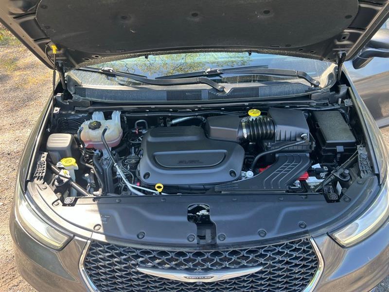 Chrysler Pacifica Touring L FWD 2022