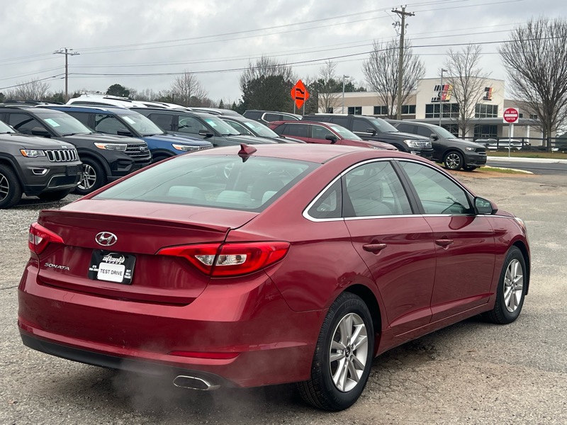 Hyundai Sonata 4dr Sdn 2.4L SE 2016