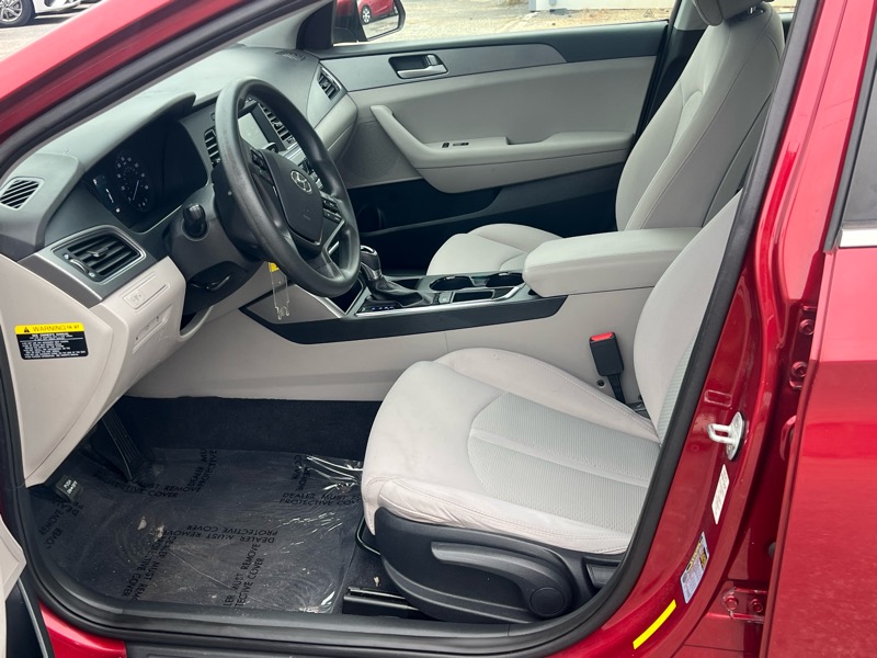 Hyundai Sonata 4dr Sdn 2.4L SE 2016