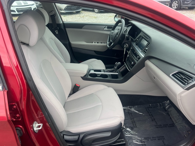 Hyundai Sonata 4dr Sdn 2.4L SE 2016