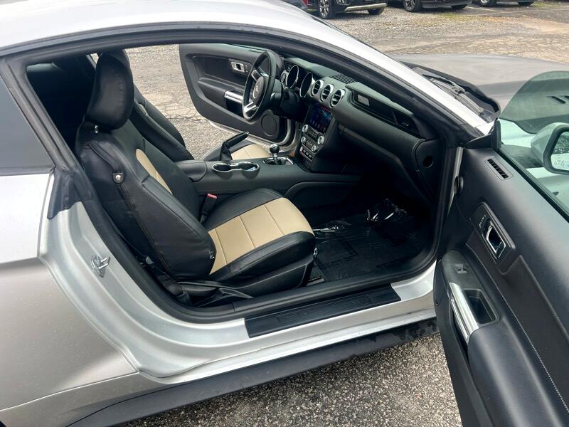 Ford Mustang 2dr Fastback V6 2016