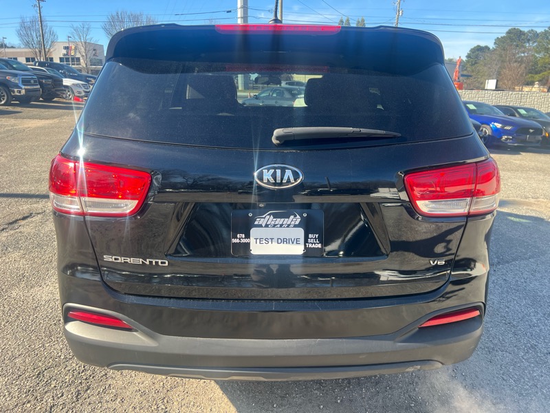 Kia Sorento FWD 4dr 3.3L LX 2016