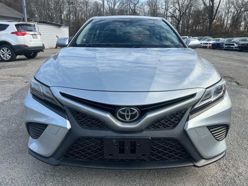 Toyota Camry SE Auto (Natl) 2018