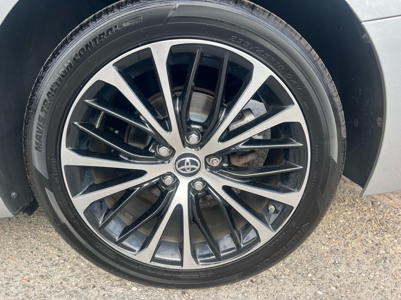 Toyota Camry SE Auto (Natl) 2018