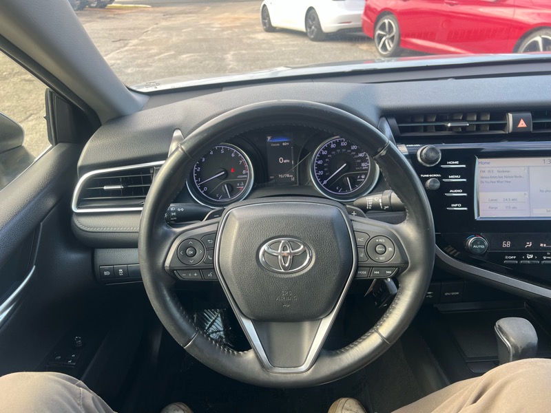 Toyota Camry SE Auto (Natl) 2018