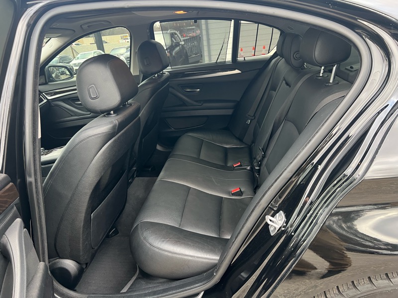 BMW 5 Series 4dr Sdn 535i RWD 2016