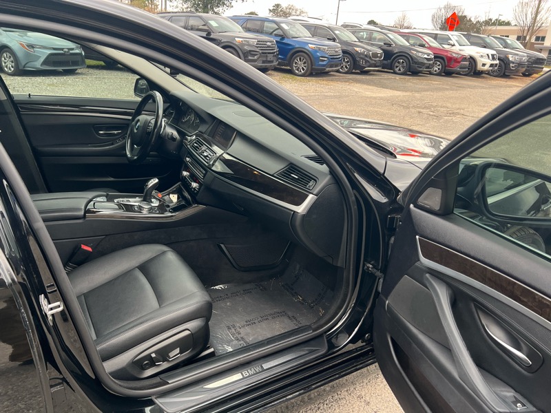 BMW 5 Series 4dr Sdn 535i RWD 2016