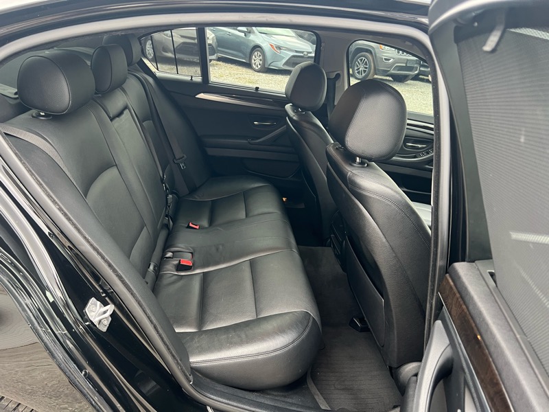 BMW 5 Series 4dr Sdn 535i RWD 2016