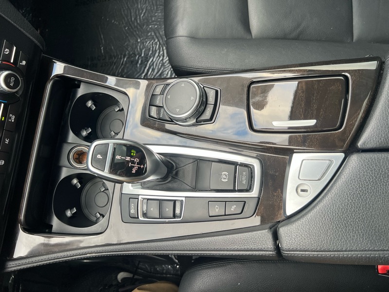 BMW 5 Series 4dr Sdn 535i RWD 2016