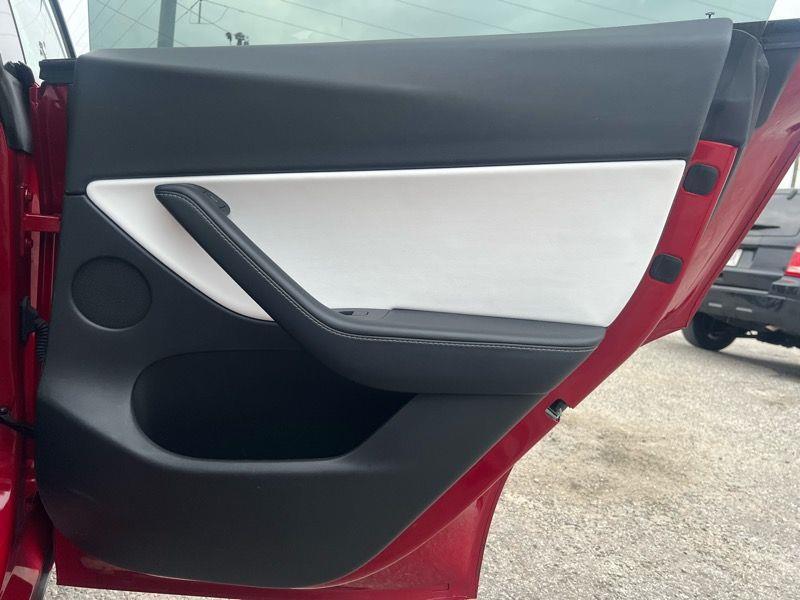 Tesla Model Y Performance AWD 2021