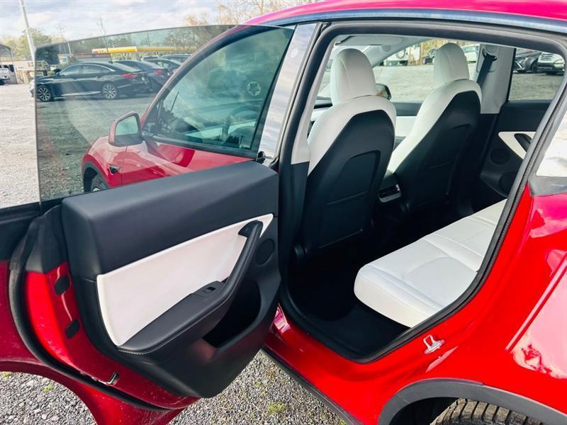 Tesla Model Y Performance AWD 2021