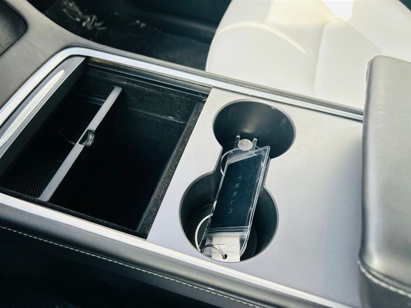 Tesla Model Y Performance AWD 2021