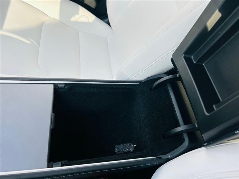 Tesla Model Y Performance AWD 2021