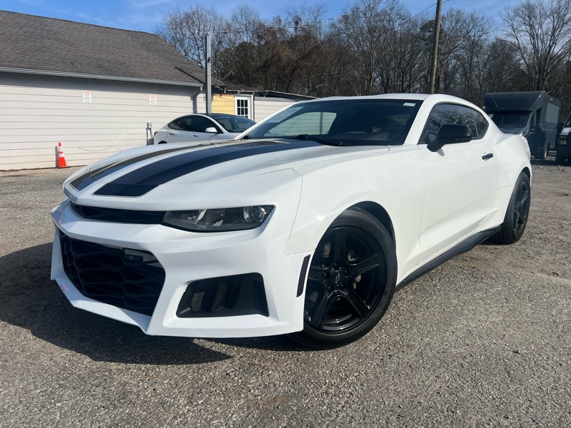 2018 Chevrolet Camaro 2dr Cpe 1LT