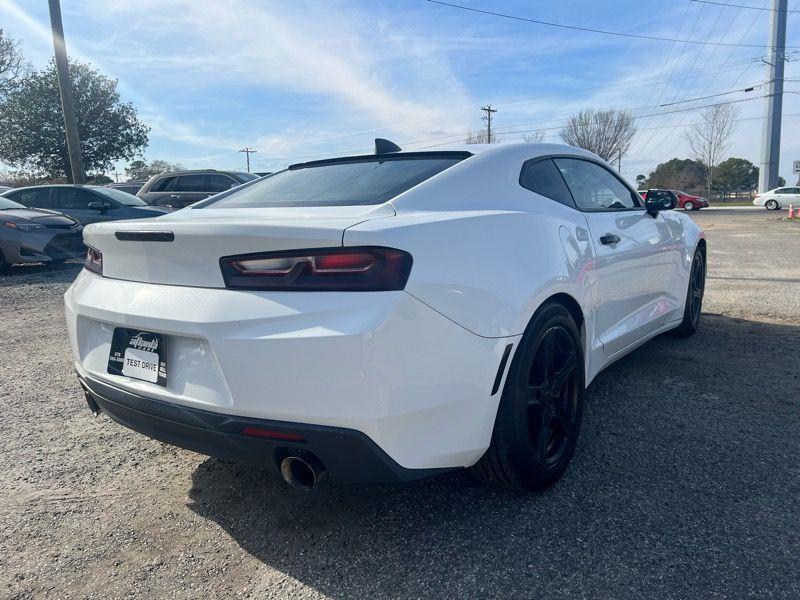 Chevrolet Camaro 2dr Cpe 1LT 2018