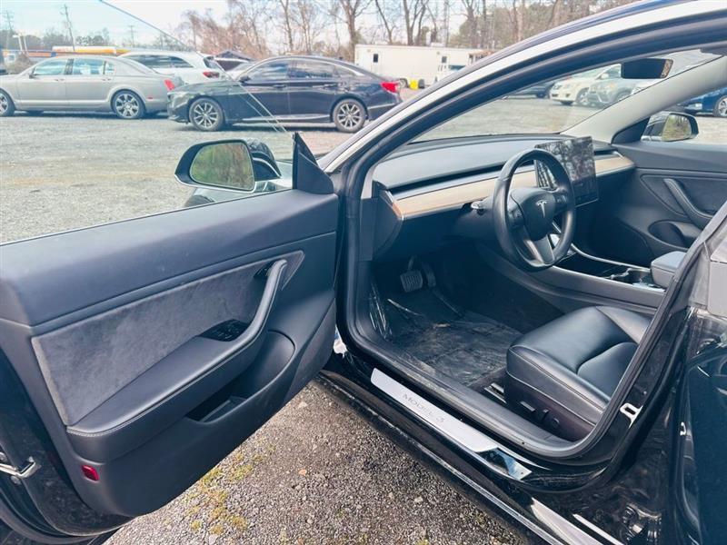 Tesla Model 3 Mid Range Battery RWD 2018