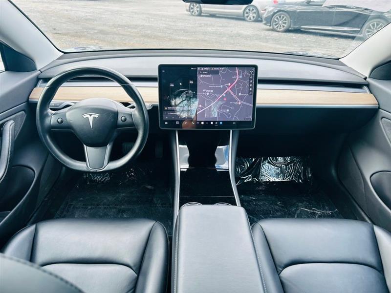 Tesla Model 3 Mid Range Battery RWD 2018