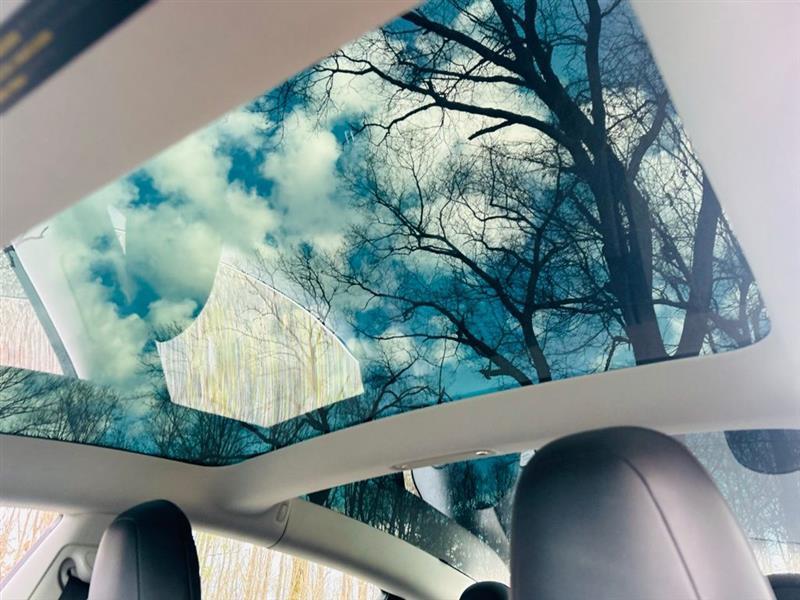 Tesla Model 3 Mid Range Battery RWD 2018