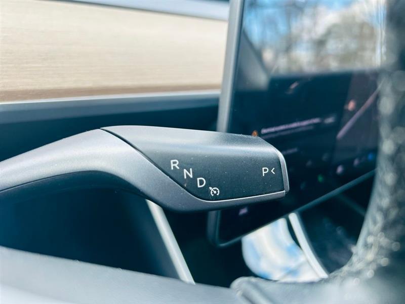 Tesla Model 3 Mid Range Battery RWD 2018