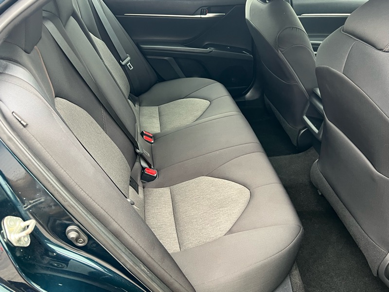 Toyota Camry LE Auto (Natl) 2020