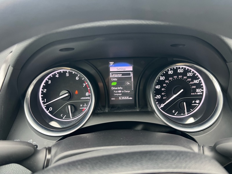 Toyota Camry LE Auto (Natl) 2020