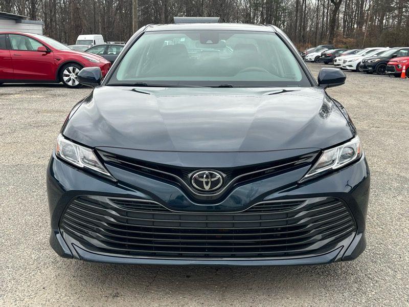 Toyota Camry LE Auto (Natl) 2020