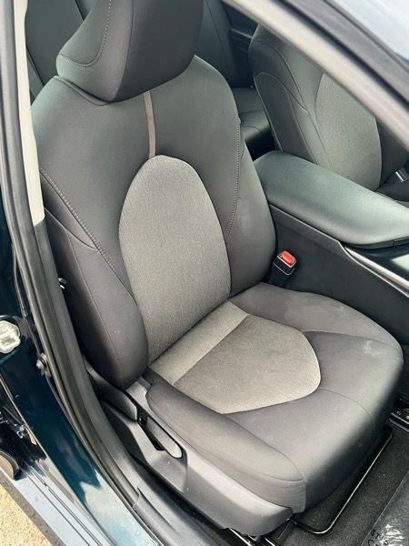 Toyota Camry LE Auto (Natl) 2020