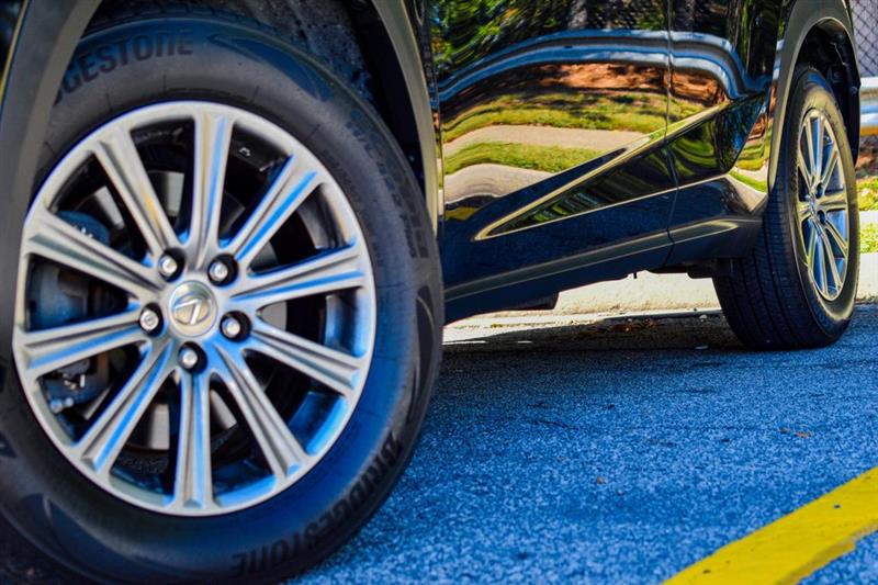 Lexus NX 200t FWD 4dr 2016