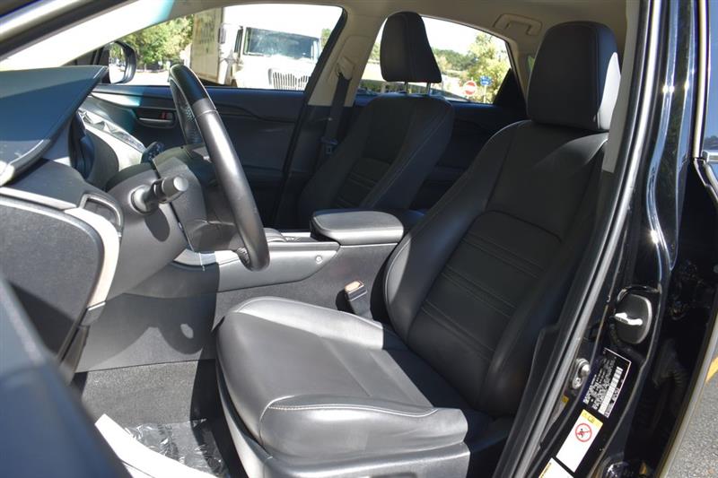 Lexus NX 200t FWD 4dr 2016