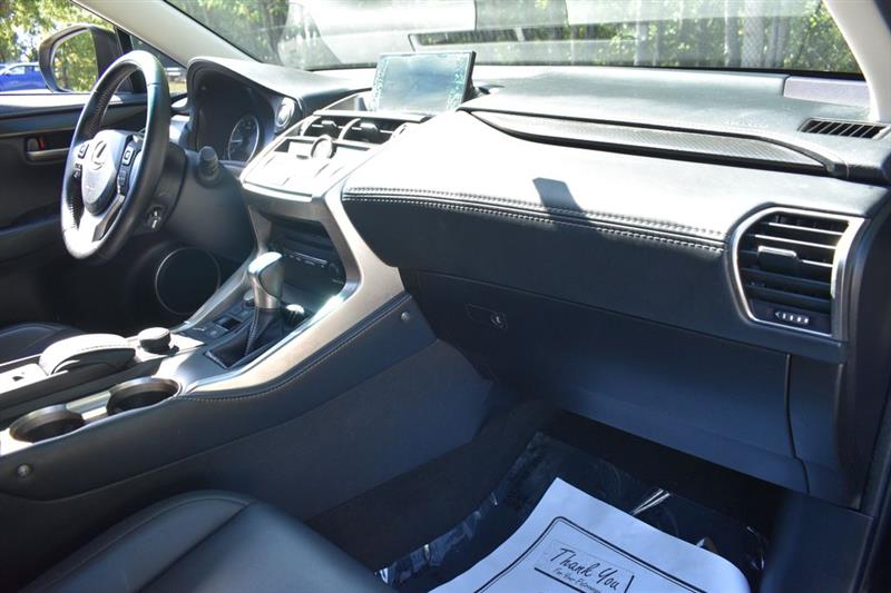 Lexus NX 200t FWD 4dr 2016