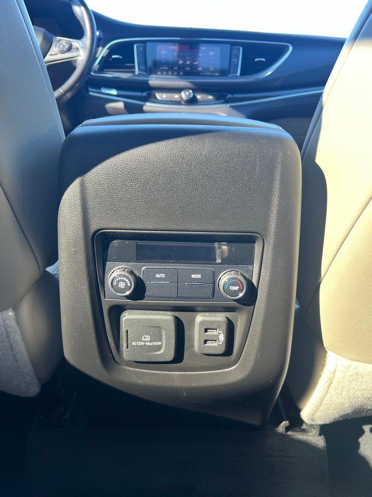 Buick Enclave FWD 4dr Essence 2021