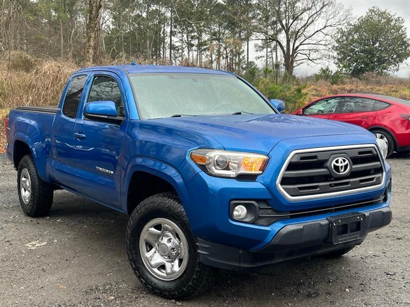 Toyota Tacoma SR Access Cab 6' Bed I4 4x4 MT (Natl) 2017