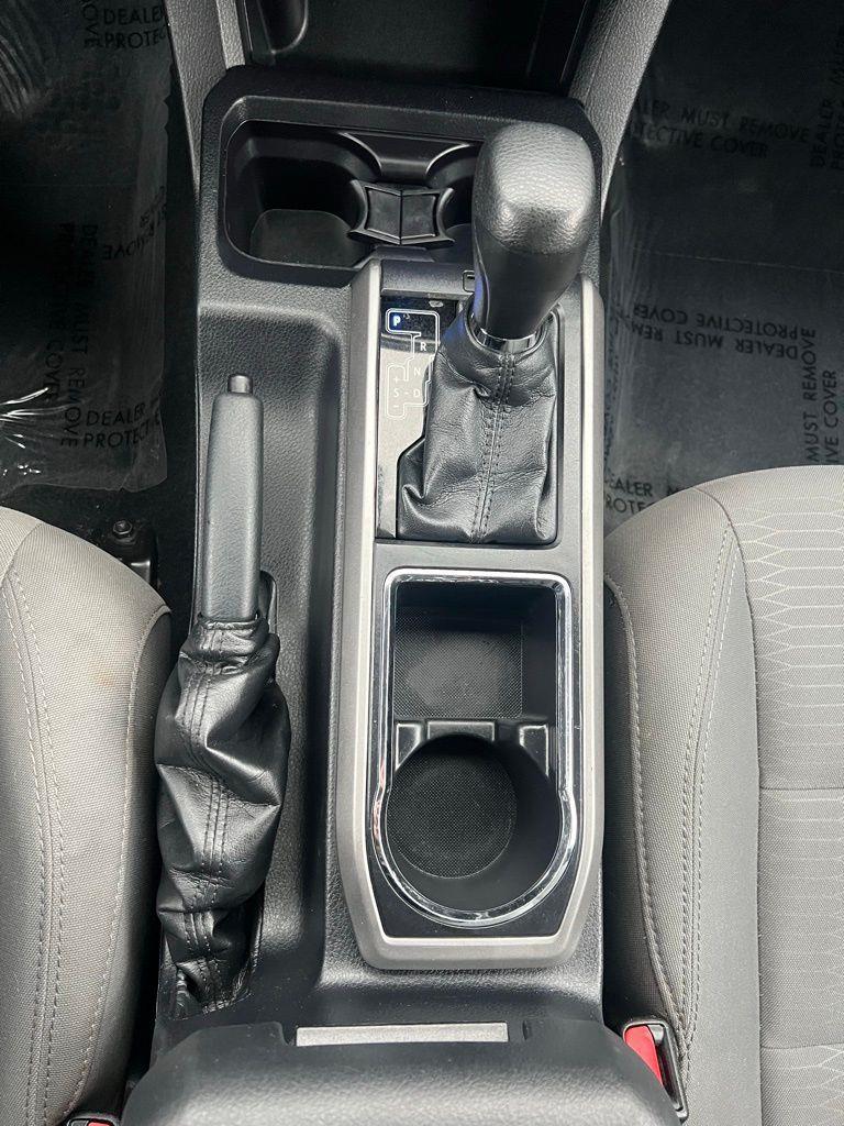 Toyota Tacoma SR Access Cab 6' Bed I4 4x4 MT (Natl) 2017