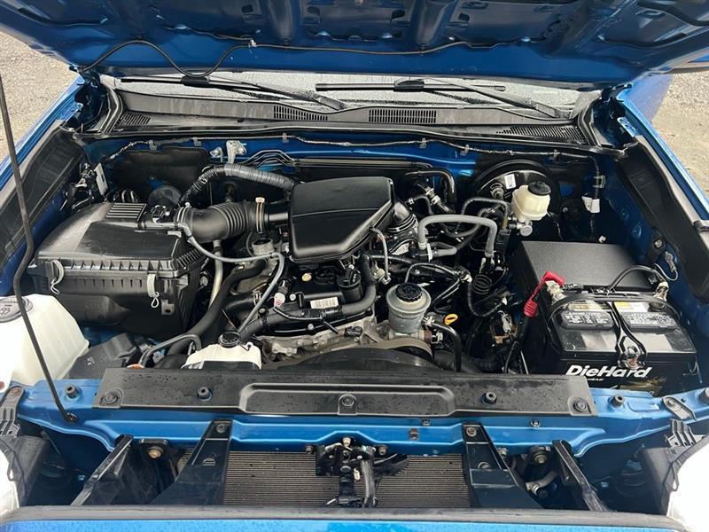 Toyota Tacoma SR Access Cab 6' Bed I4 4x4 MT (Natl) 2017