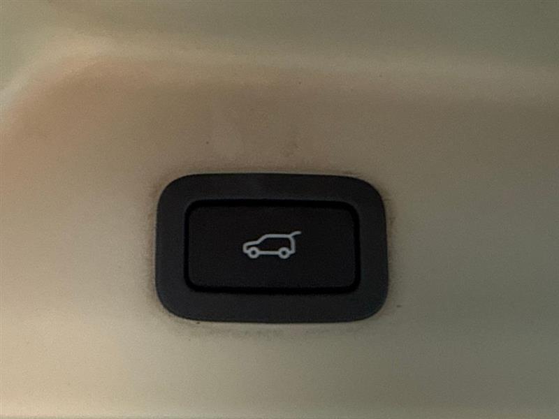 Land Rover Range Rover 4WD 4dr Supercharged 2016