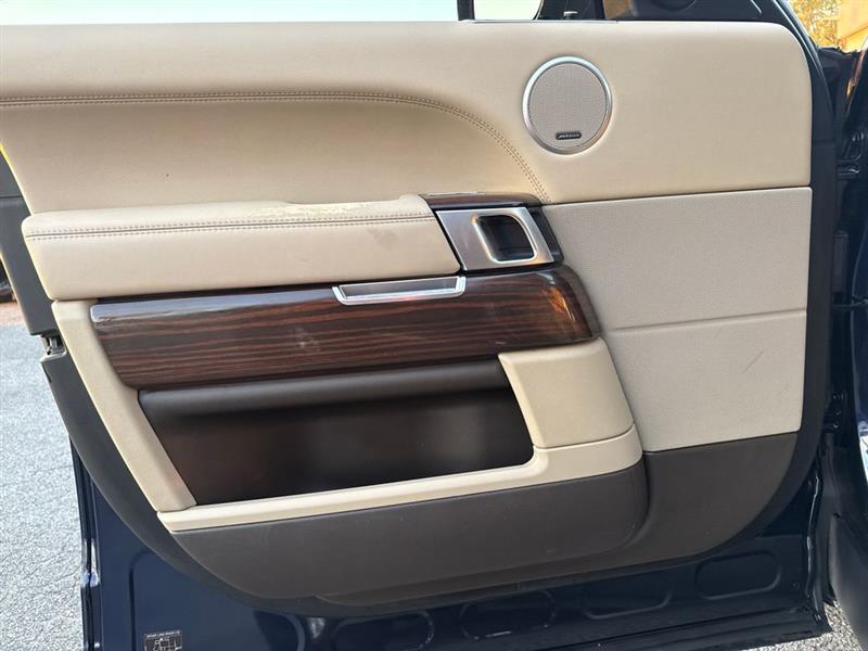 Land Rover Range Rover 4WD 4dr Supercharged 2016