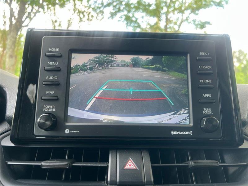 Toyota RAV4 LE FWD (Natl) 2020