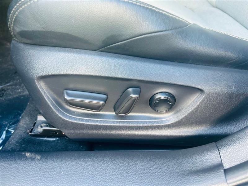 Toyota Corolla Hatchback XSE CVT (Natl) 2022