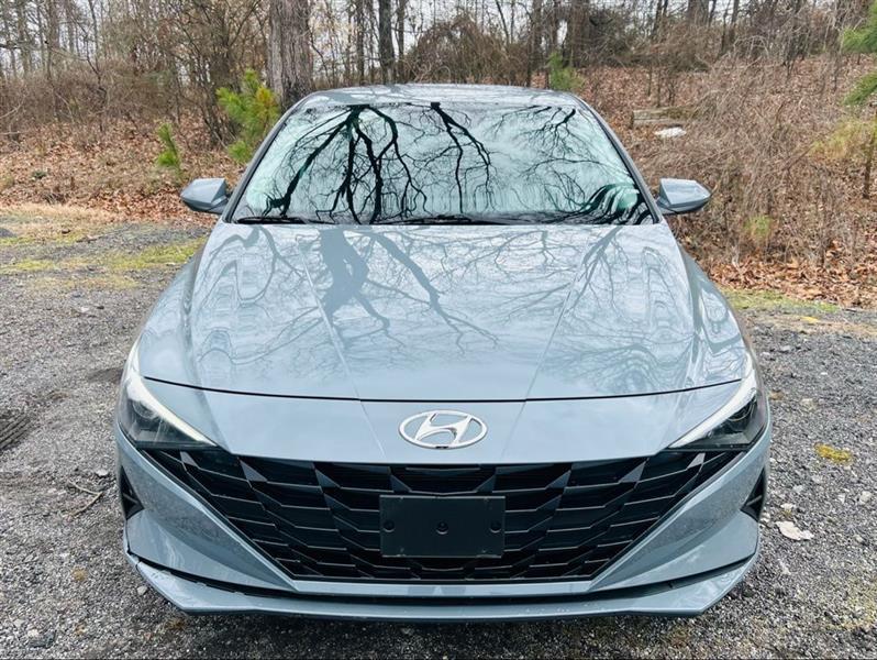 Hyundai Elantra SE IVT 2021