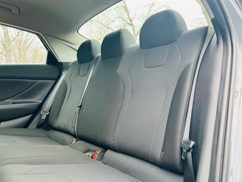 Hyundai Elantra SE IVT 2021