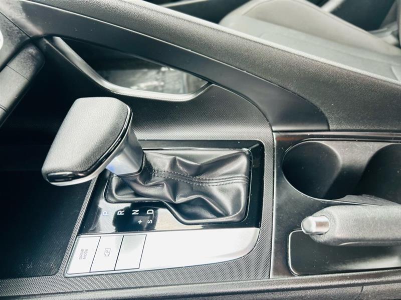 Hyundai Elantra SE IVT 2021