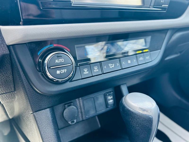 Toyota Corolla 4dr Sdn CVT LE ECO (Natl) 2016