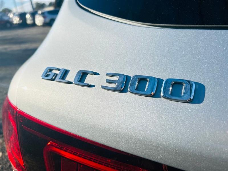 Mercedes-Benz GLC GLC 300 SUV 2021