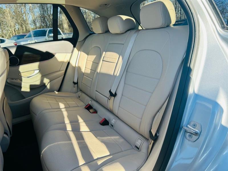 Mercedes-Benz GLC GLC 300 SUV 2021