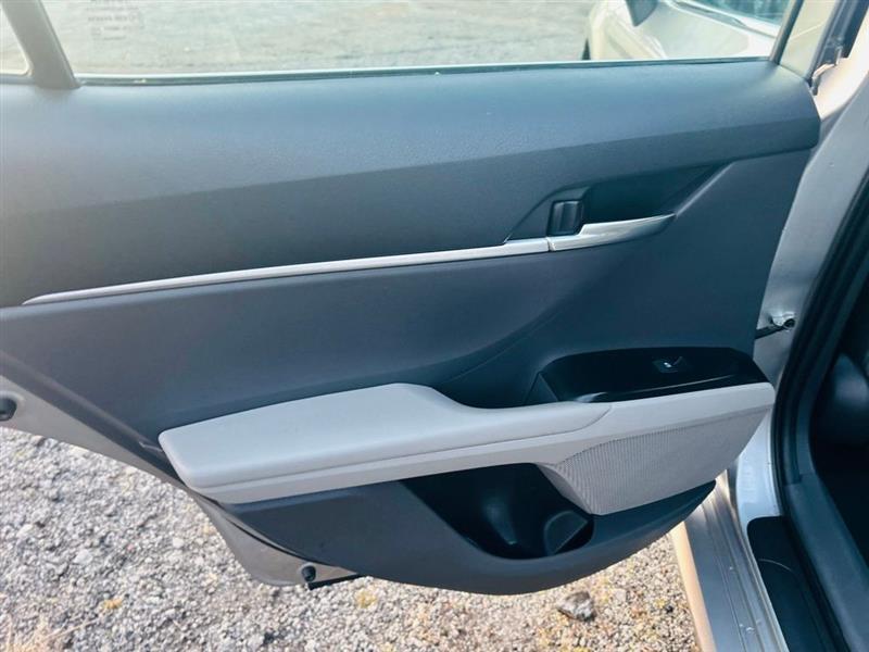 Toyota Camry LE Auto (Natl) 2019