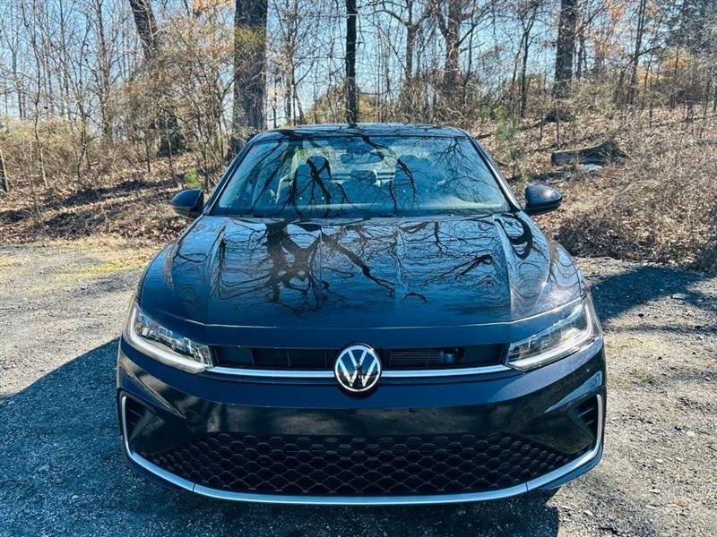 Volkswagen Jetta SE Auto 2025