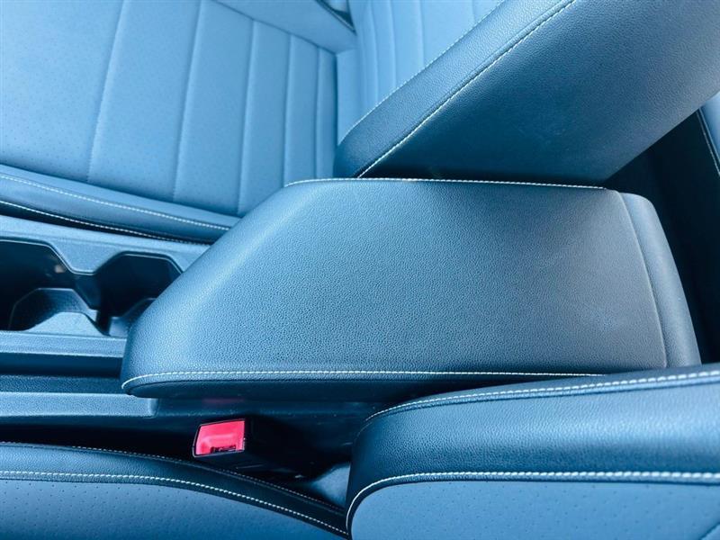 Volkswagen Jetta SE Auto 2025