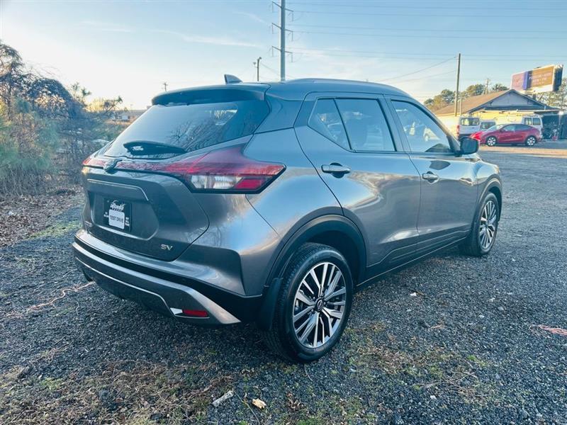 Nissan Kicks SV FWD 2022