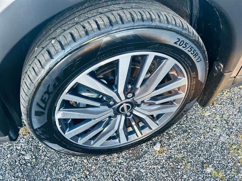 Nissan Kicks SV FWD 2022