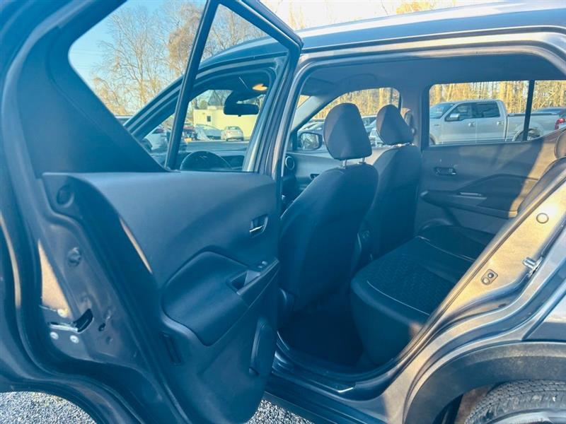 Nissan Kicks SV FWD 2022